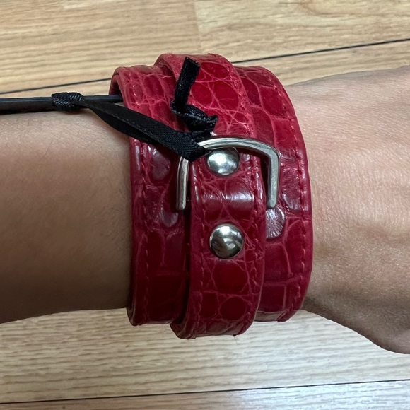 Kiki De Montparnasse Jewelry - Kiki de Montparnasse ‘Attache Croc cuff’ lambskin leather in Red